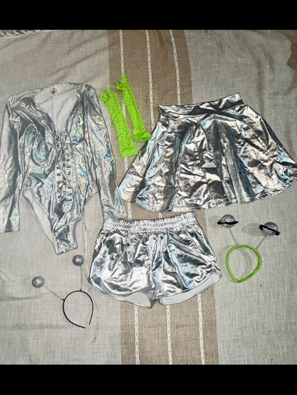 Alien Silver Holographic Women's Halloween Costume Set with Neon Green Accents